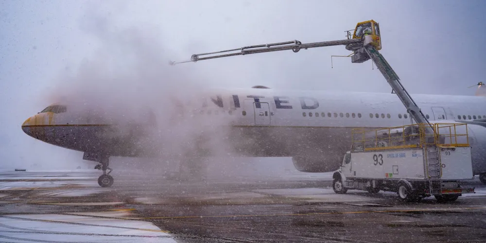 Severe winter storm leads to over 1,400 flight cancellations in the U.S.