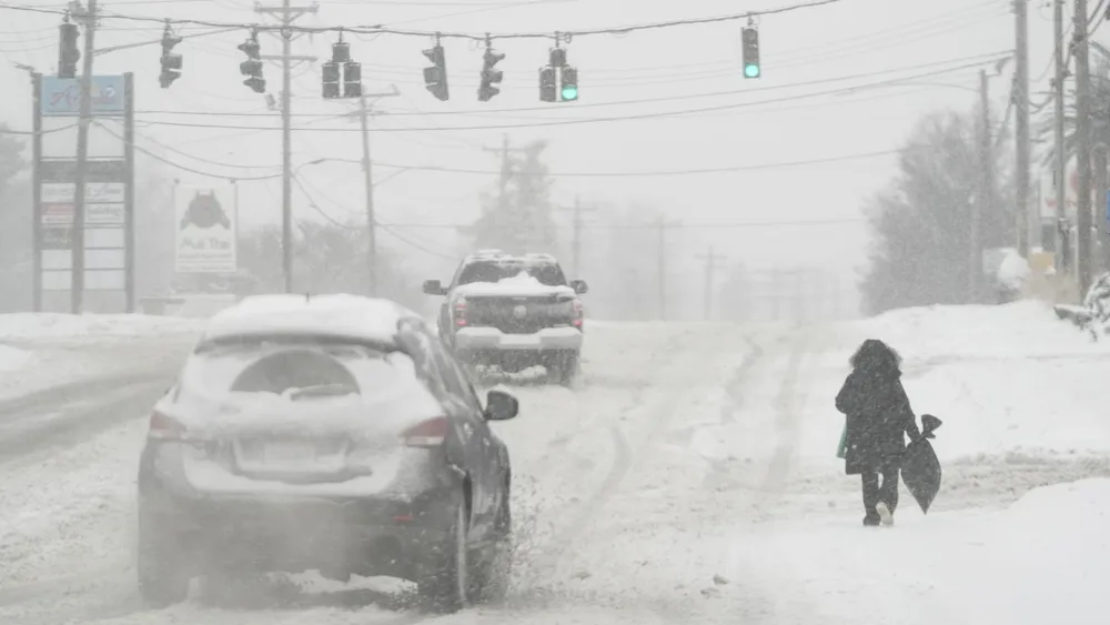 Severe Winter Weather Expected, 15 States Under Warnings as 20 Inches of Snow Forecasted