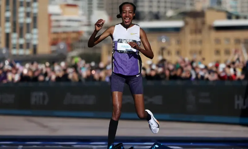 Sifan Hassan and Hailemaryam Kiros Set Course Records at Historic Sydney Marathon