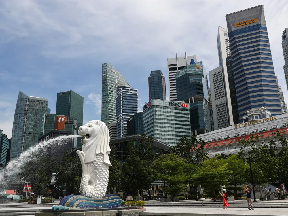 Singapore's economy grows 4% in 2024, surpassing expectations