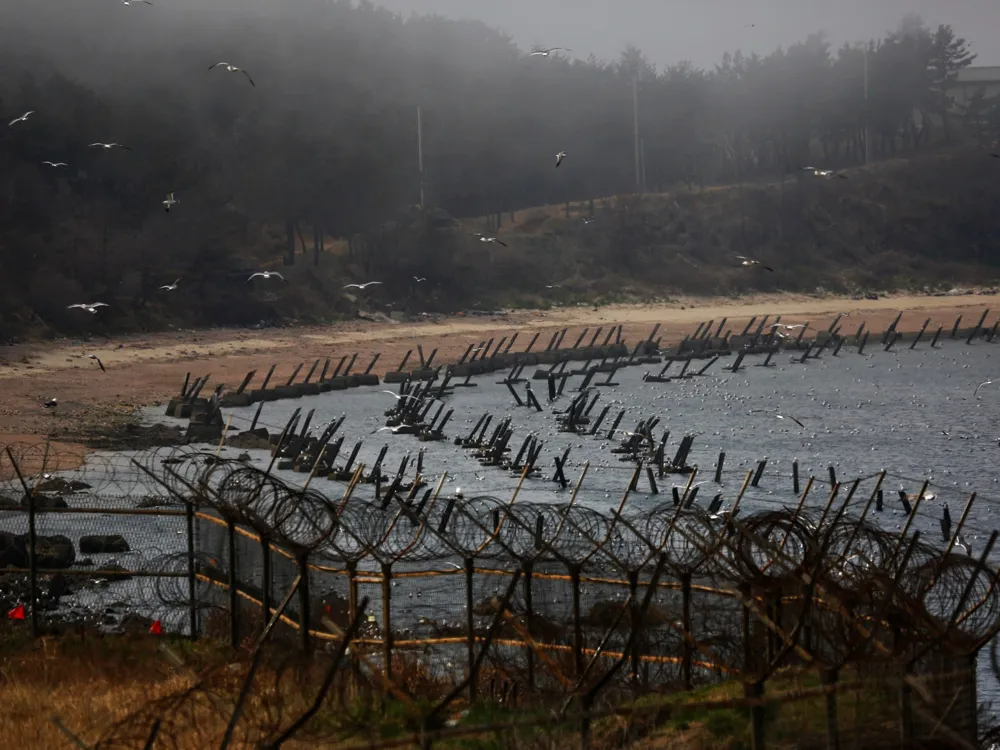 Americans detained in South Korea for attempting to send aid to North Korea