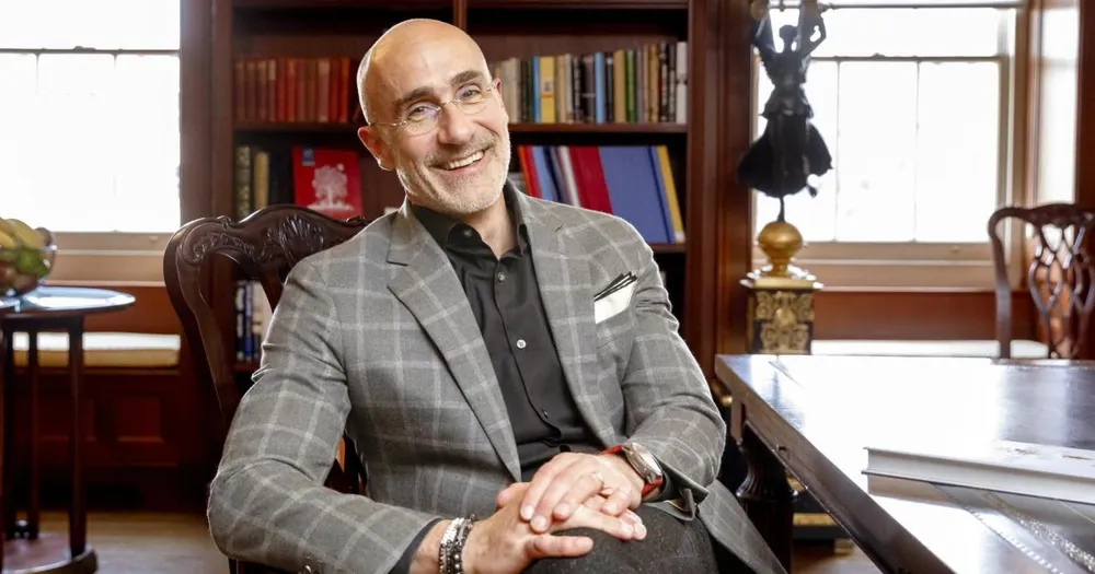 Small New Year’s Resolutions Can Boost Happiness, Says Arthur Brooks