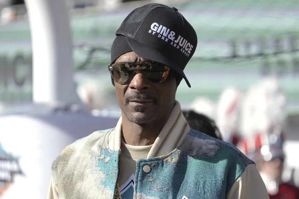 Snoop Dogg to Host NFL Honors 2024 Celebrating Season Highlights