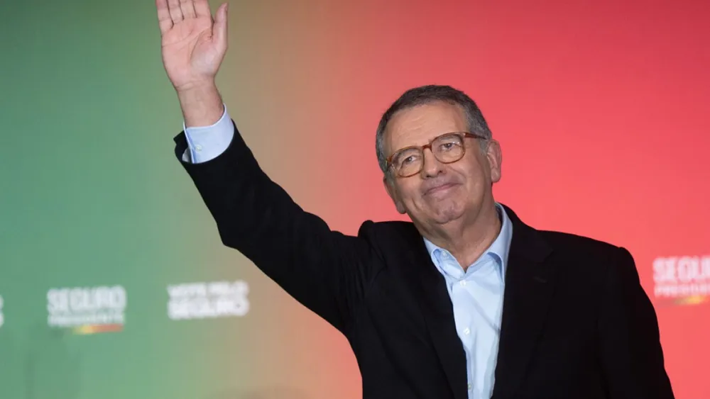 Socialist Antonio Jose Seguro Wins Portuguese Presidency in Landslide Victory