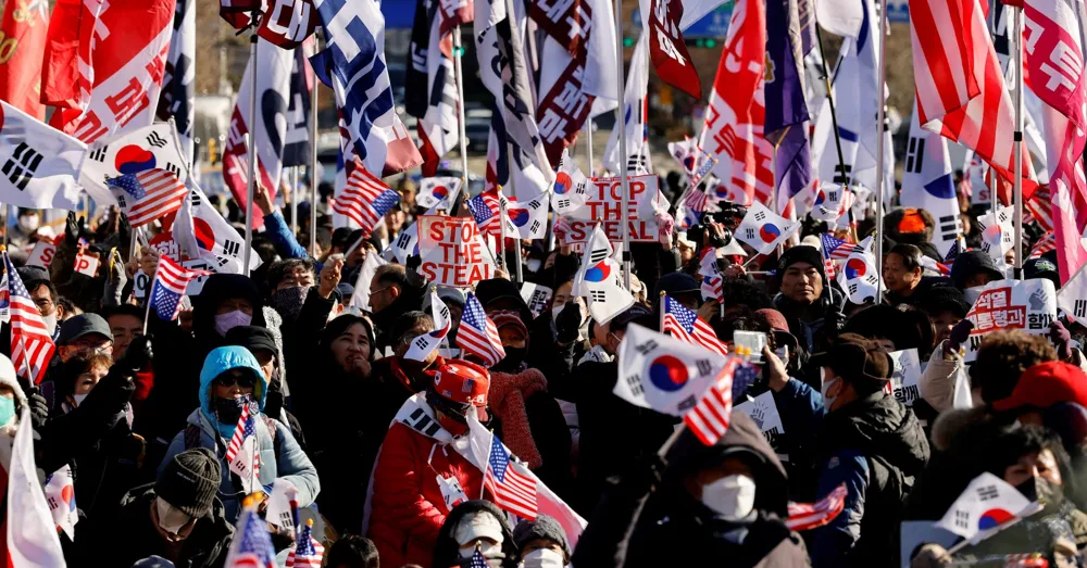 South Korea's President Yoon Suk Yeol Faces Potential Extended Detention Amid Legal Turmoil