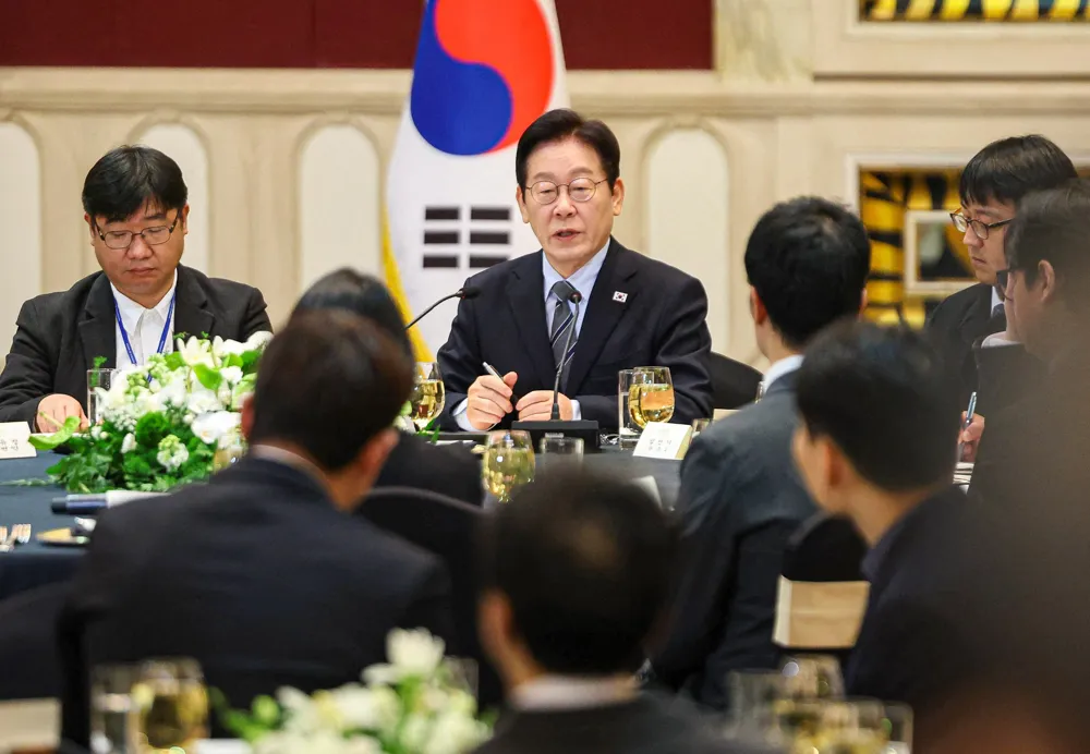 South Korea's Lee Calls for Chinese Mediation to Freeze North Korea's Nuclear Program