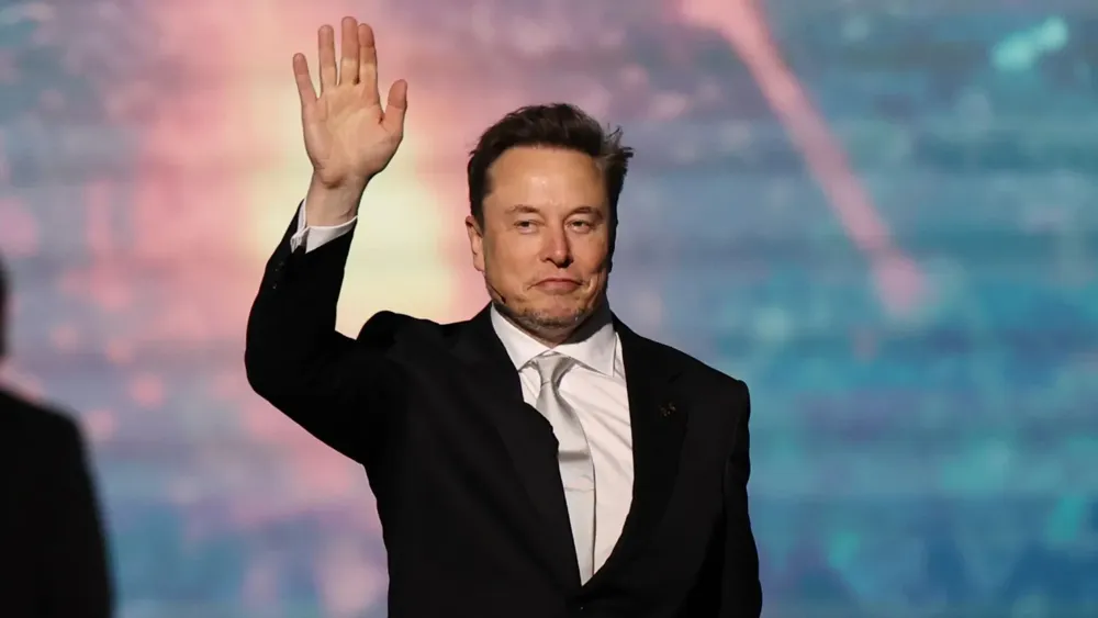 SpaceX Reports Strong Revenue Growth Amid Significant Losses in First Earnings as Public Company