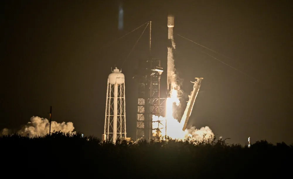 SpaceX Rocket to Crash Into Moon, Kicking Up Lunar Dust