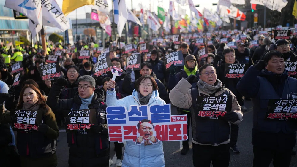 Standoff as South Korean President Yoon Suk Yeol Resists Detention Effort Amid Impeachment Crisis