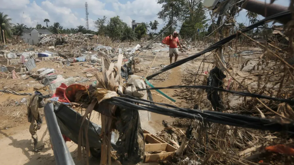 Devastating floods in Indonesia lead to rising death toll and starvation fears