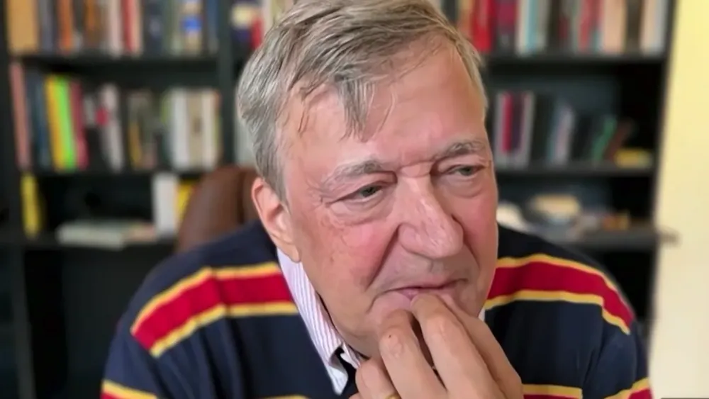 Stephen Fry Discusses Viewing Chronic Pain as a 'Friend'