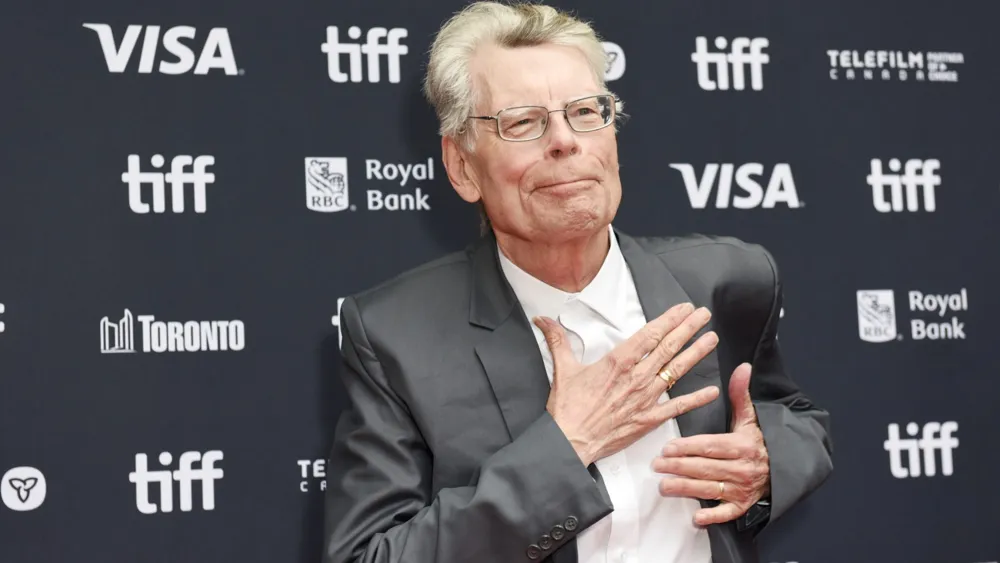 Stephen King Critiques Elon Musk's Stance on H-1B Visas