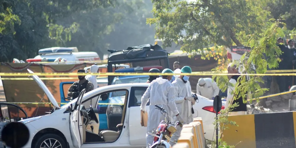 Suicide bomber targets Islamabad court, killing 12 and injuring 27