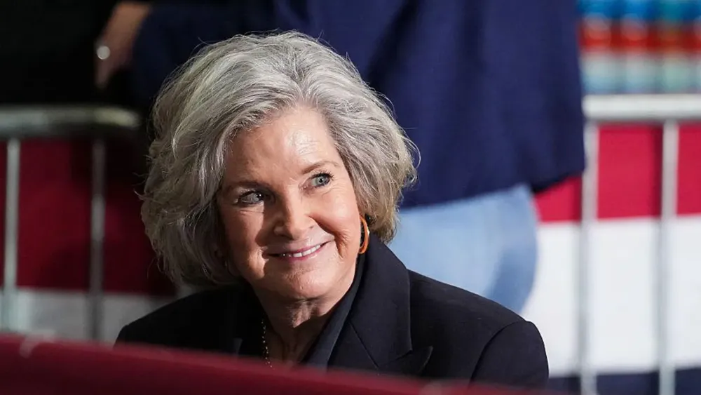 Susie Wiles diagnosed with breast cancer but will continue as Chief of Staff