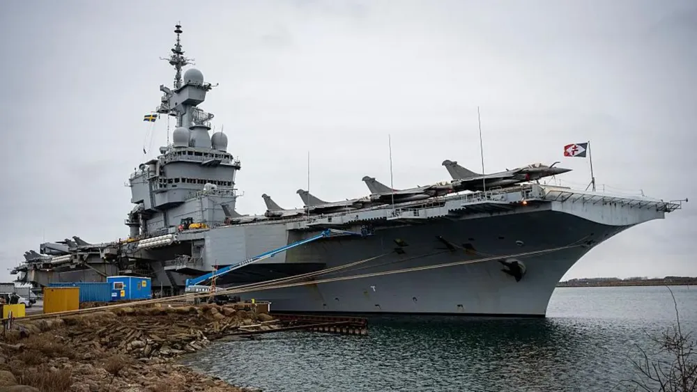 Swedish forces intercept suspected Russian drone near French aircraft carrier
