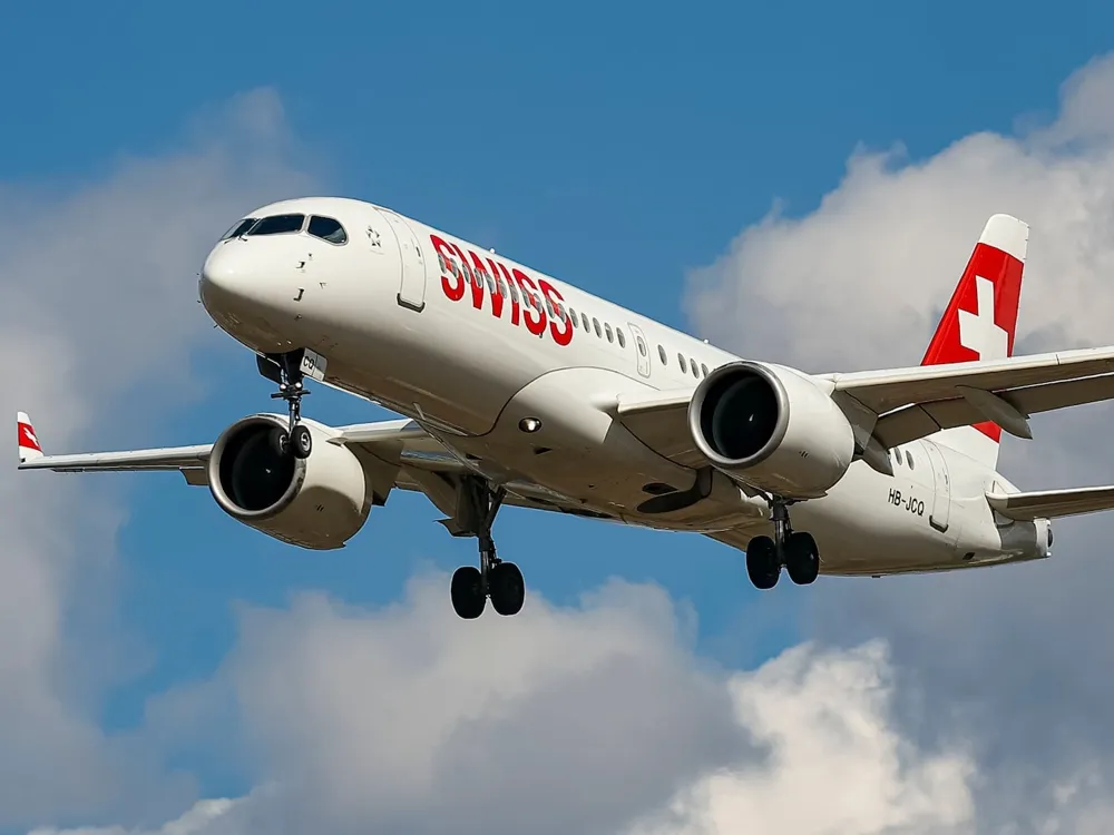 Swiss Flight Attendant Passes Away After Emergency Landing Due to Cabin Smoke