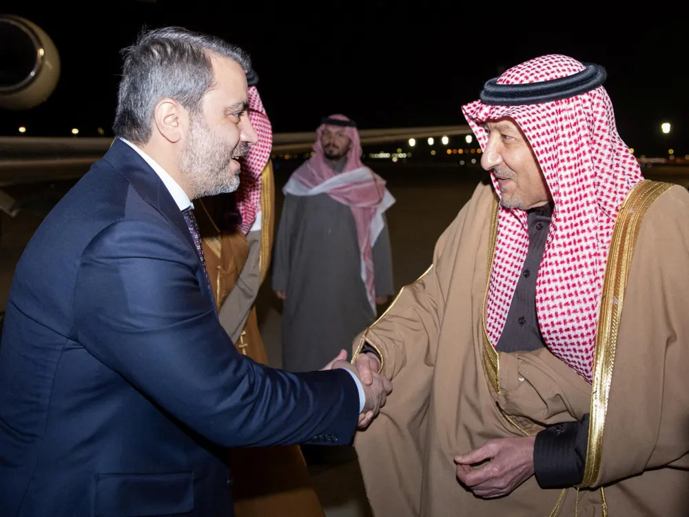 Syria's new foreign minister visits Saudi Arabia to strengthen ties post-Assad