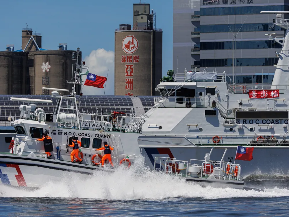 Taiwan Reports Surge in Chinese Military Aircraft Encounters Following UK Naval Patrol