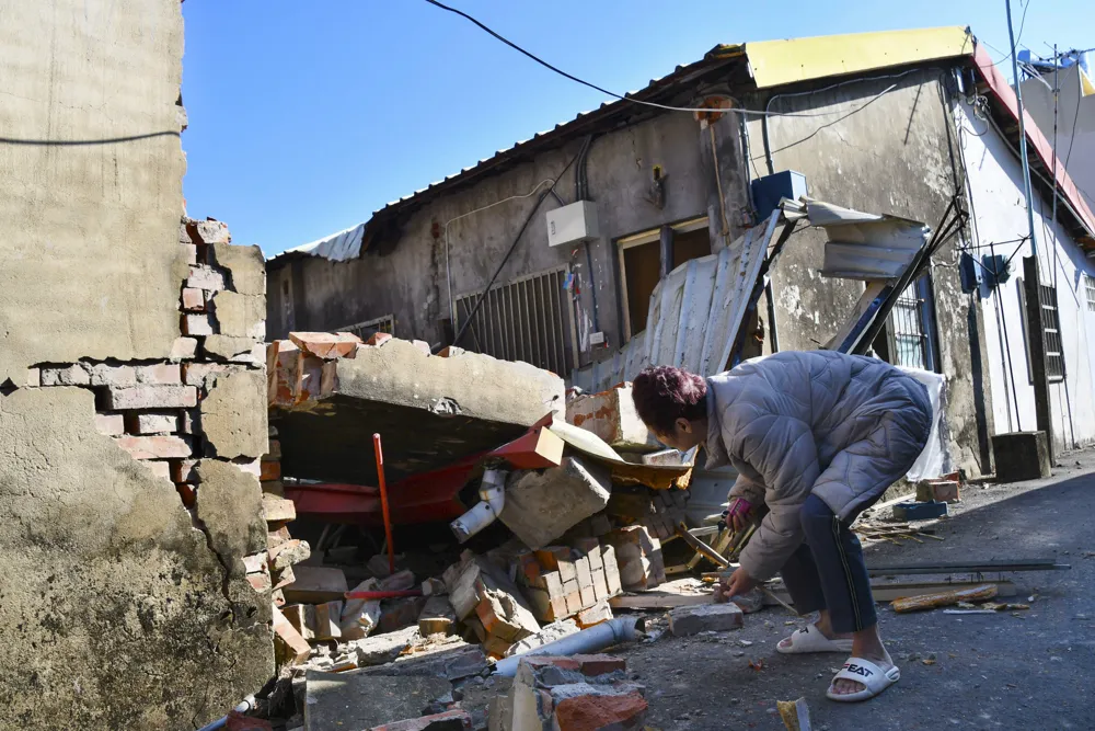 Taiwan Shaken by 6.4 Magnitude Earthquake, Resulting in 27 Injured and Notable Damage