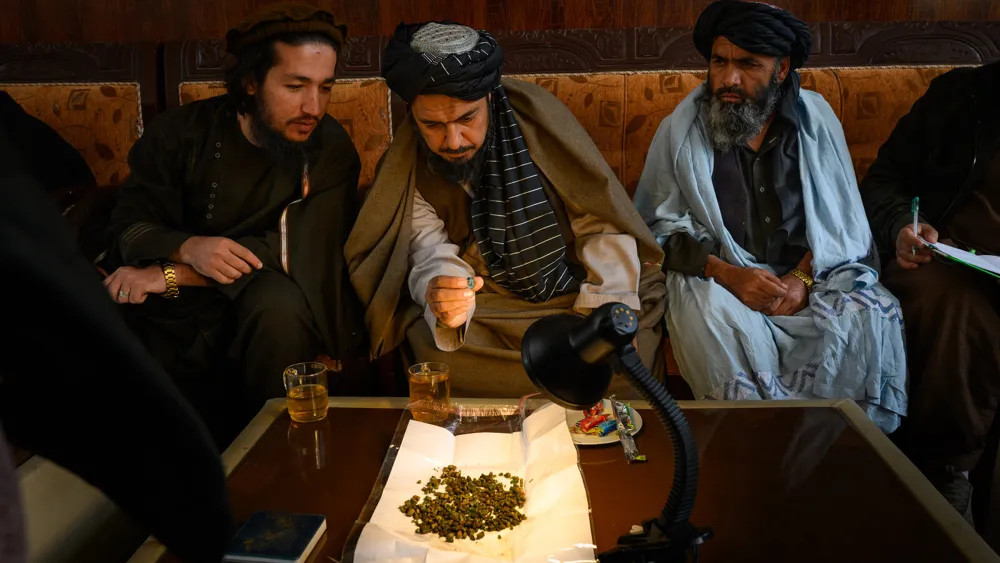 Taliban Auctions Emeralds to Boost Afghanistan's Economy