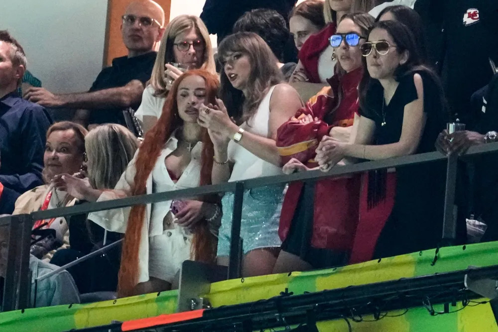 Taylor Swift Booed by Eagles Fans During Super Bowl as She Cheered on Travis Kelce and the Chiefs