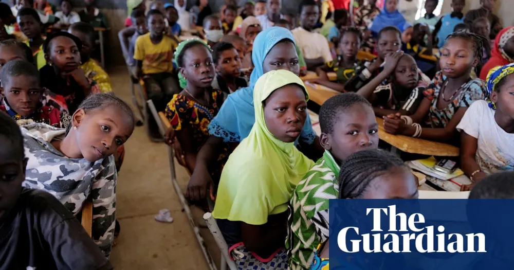 Teachers Brave Death Threats to Keep Burkina Faso Schools Operational Amid Rising Violence