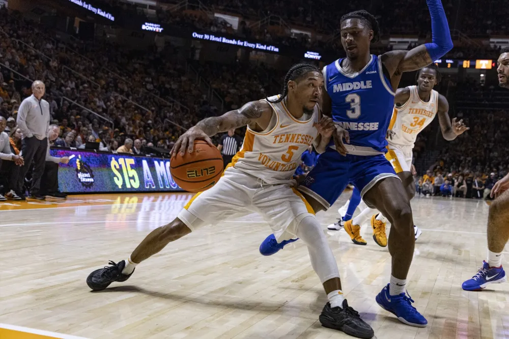 Tennessee's Zakai Zeigler Named AP Men's Player of the Week After Stellar Performance