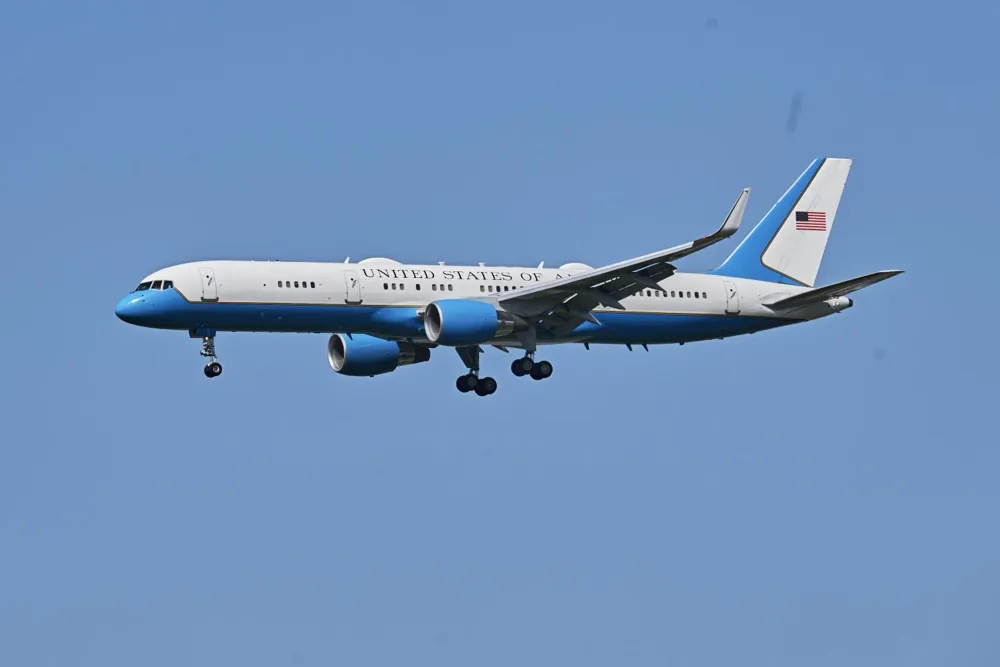 Tensions Escalate as US-Iran Talks Loom Amid Strait of Hormuz Conflict