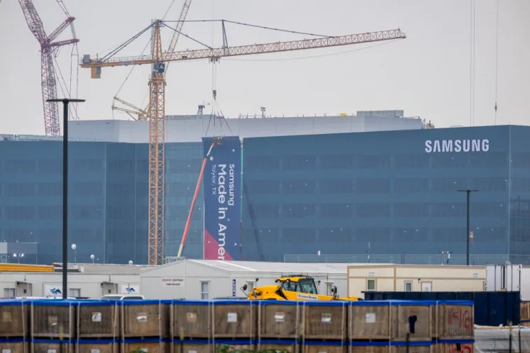 Tesla and Samsung Seal $16.5 Billion Chip Supply Deal