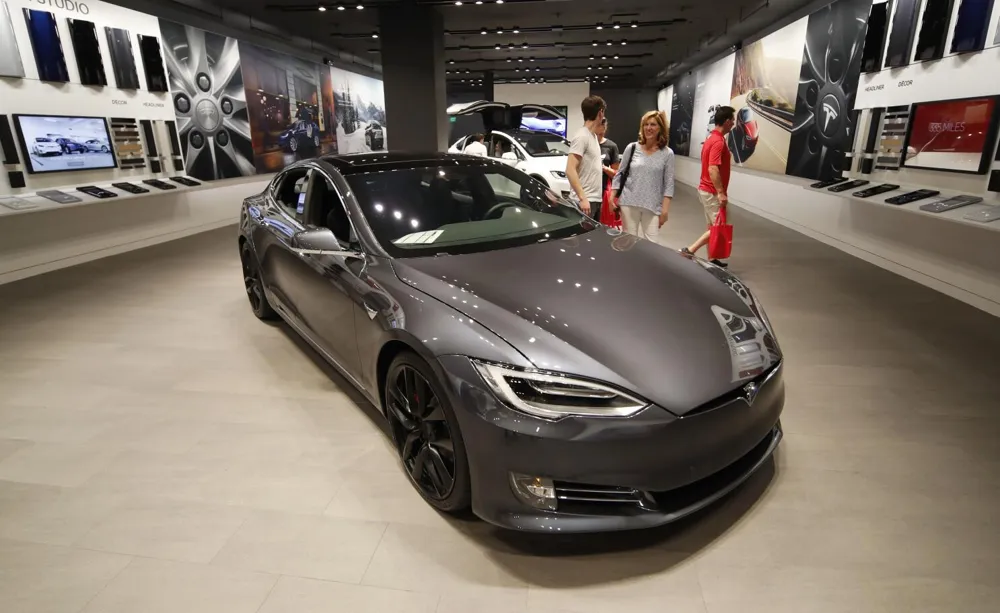 Tesla Reports Surge in Sales as Buyers Rush for EVs Ahead of Tax Credit Expiry