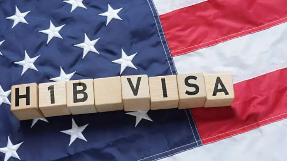 Texas Governor Halts H-1B Visa Hiring Amid Reports of Program Abuse