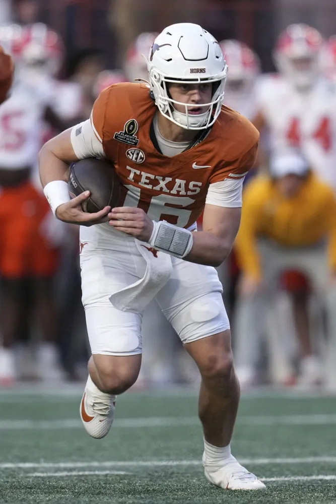 Texas QB Ewers responds diplomatically to Leavitt's challenge ahead of Peach Bowl against Arizona State