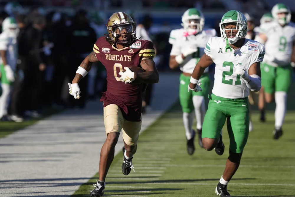 Texas State defeats North Texas 30-28 in First Responder Bowl as Lincoln Pare scores late TD