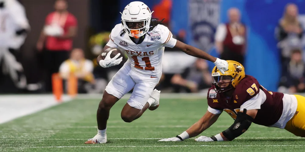 Texas Outscores Arizona State 39-31 in Double Overtime of Peach Bowl to Reach College Football Playoff Semifinals