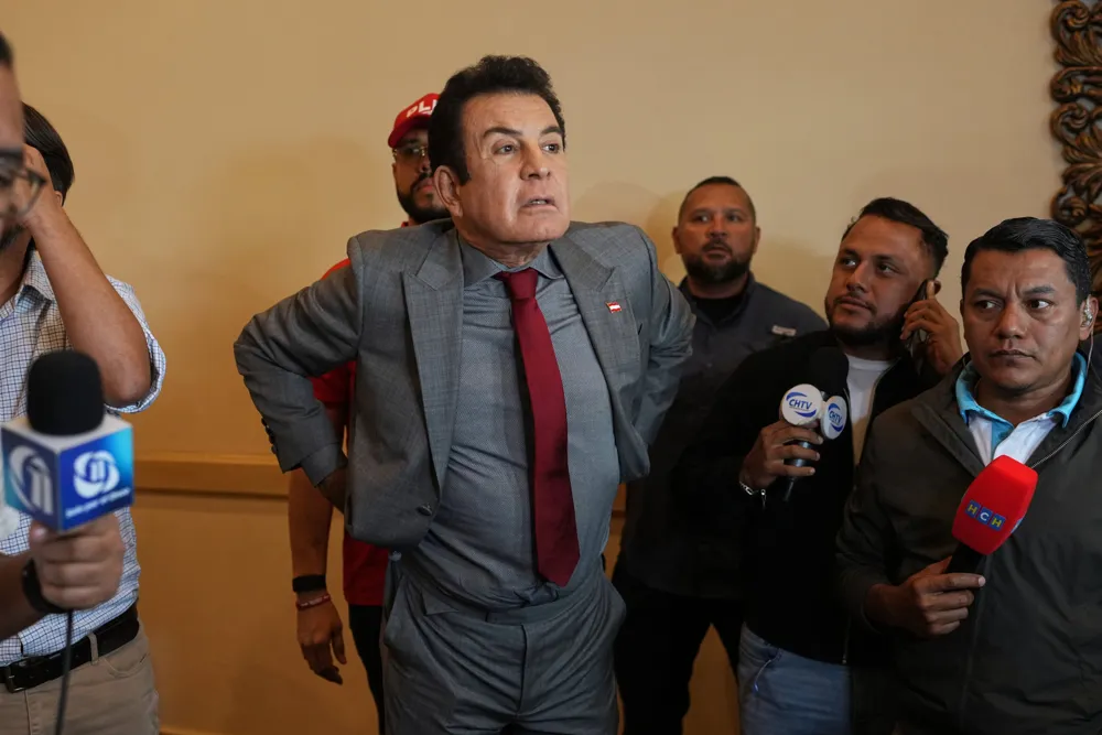 Tight Race Continues in Honduran Presidential Election Amid Fraud Allegations