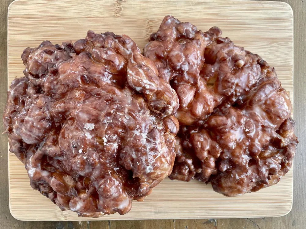 Top Apple Fritters to Savor in Los Angeles