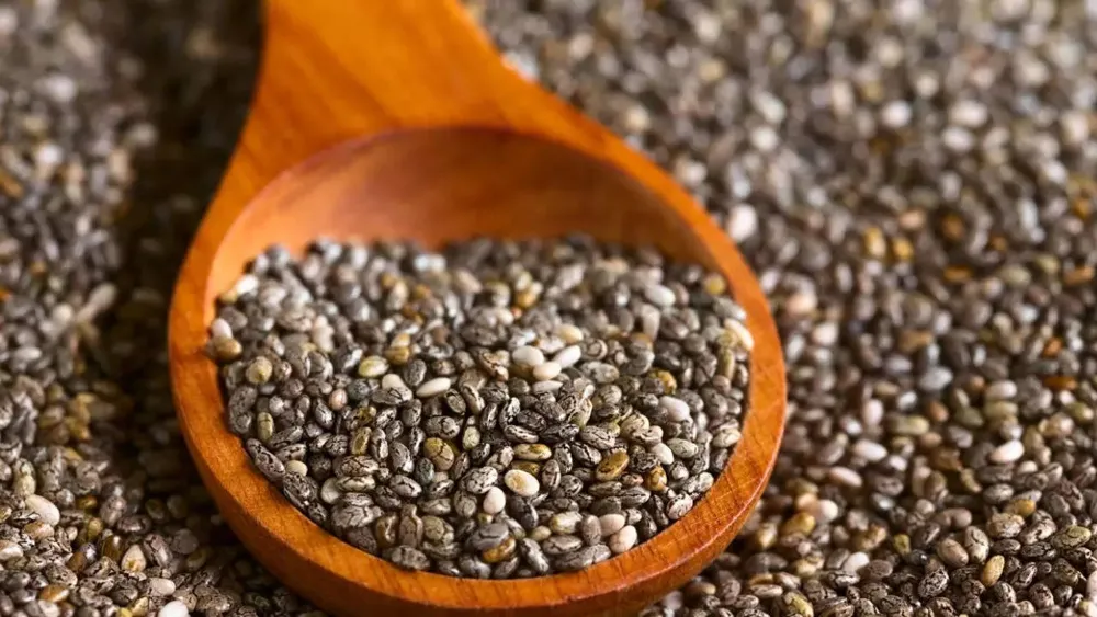 Top fruits to combine with chia seeds for a nutritious meal