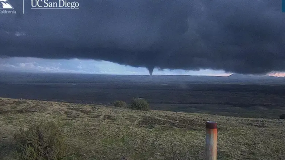 Tornado Hits Northern California Amid Winter Storm