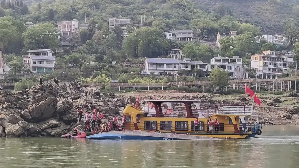 Ten Dead After Boats Capsize in Sudden Storm in Southwest China