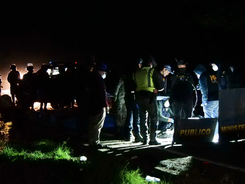 Tragic bus accident in Guatemala claims 15 lives, injures 19