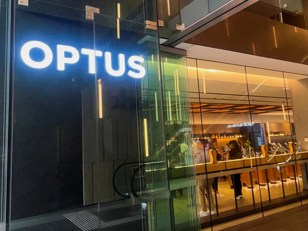 Optus Faces Backlash After Emergency Call Outage Linked to Four Deaths