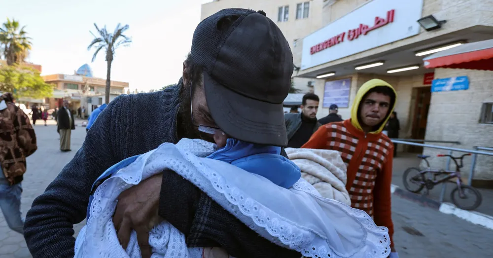 Tragic winter conditions in Gaza lead to death of newborn as twin fights for survival