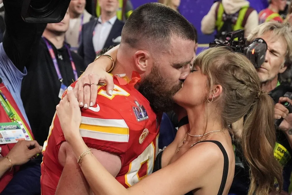 Travis Kelce Dominates Fan Voting for 2025 Pro Bowl Games