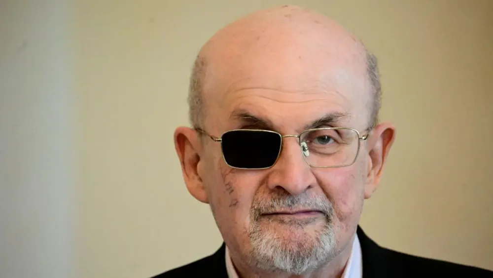 Trial of Hadi Matar, Accused of Stabbing Salman Rushdie, Begins with Jury Selection