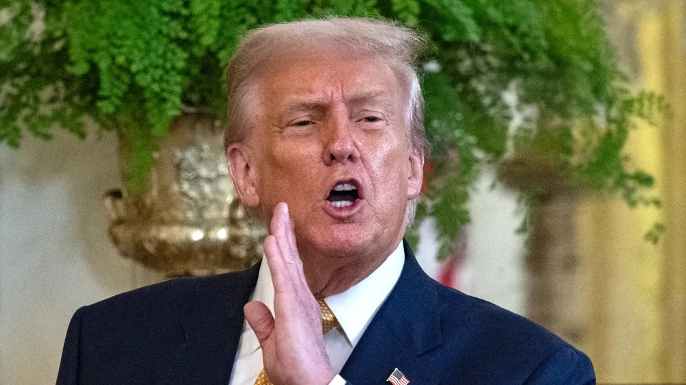 Trump Abruptly Ends Call with CNN Over Epstein Wedding Photos