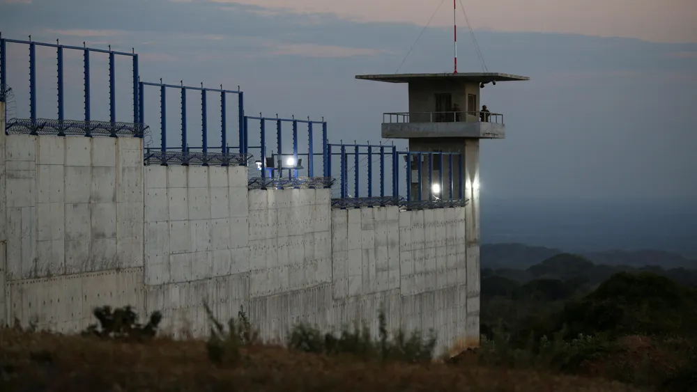 Trump Administration Appeals Ruling on Due Process for Deported Venezuelans