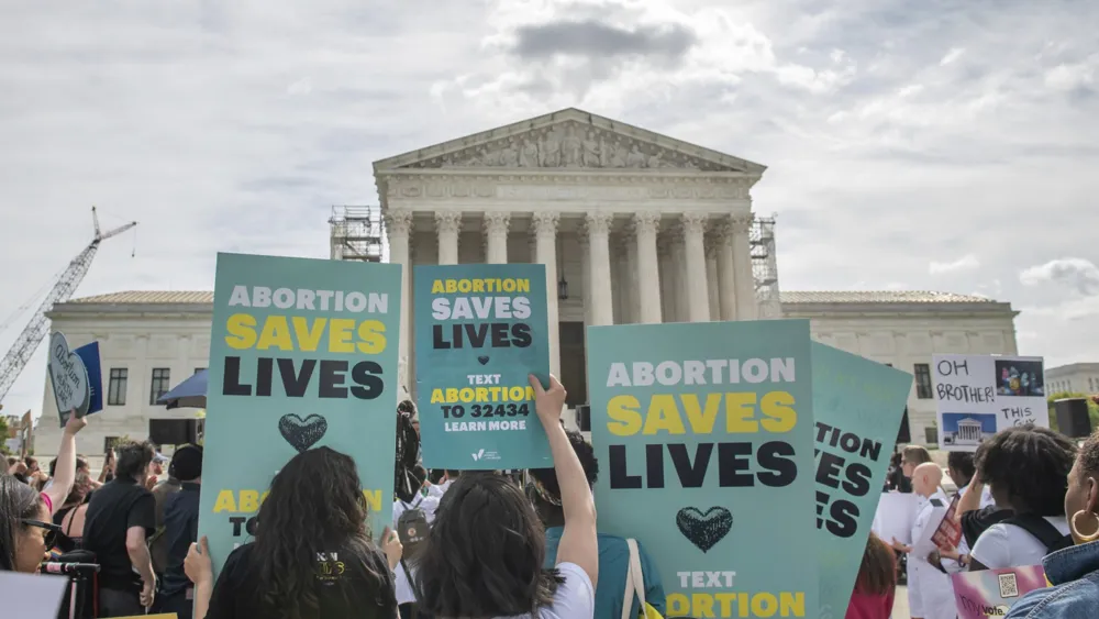 Trump Administration Moves to Dismiss Abortion Lawsuit Against Idaho, Allowing Strict Ban to Potentially Take Effect