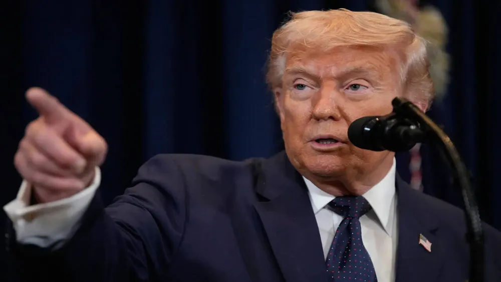 Trump calls for immediate reduction in gas prices, criticizes oil giants for high earnings