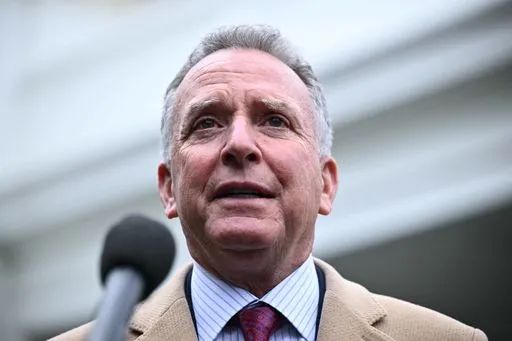 Trump and Putin Set for Alaska Summit Amid Controversial Territorial Discussions