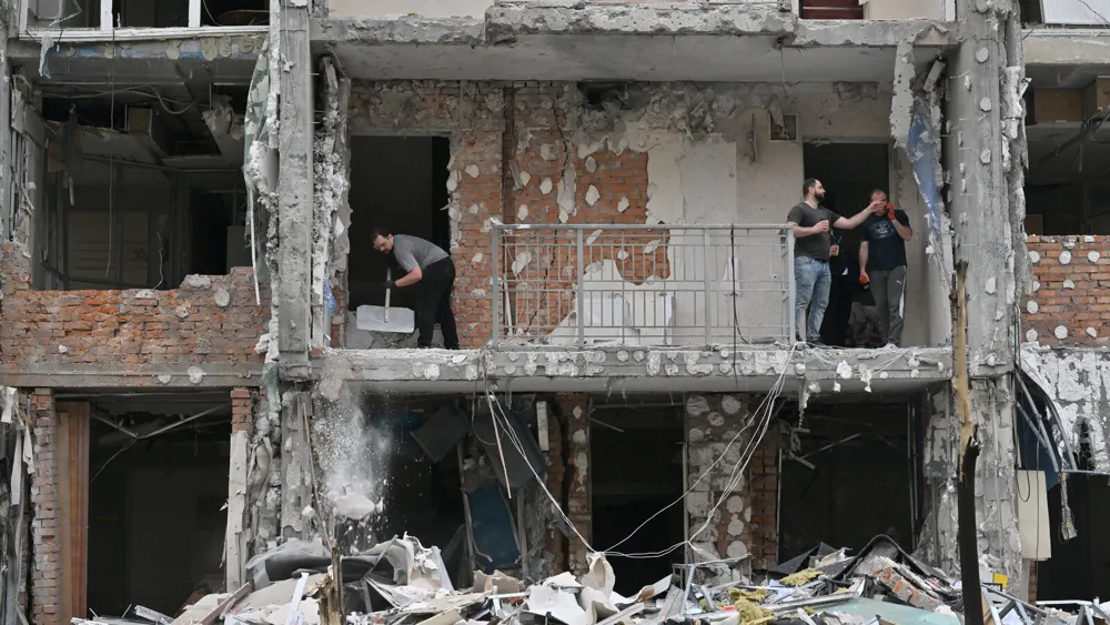 Dmitry Medvedev Warns Donald Trump About World War III Amid Escalating Ukraine Conflict